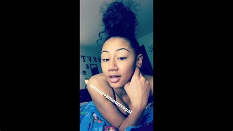 Lightskin Ebony Squirt In Missionary On Couch .